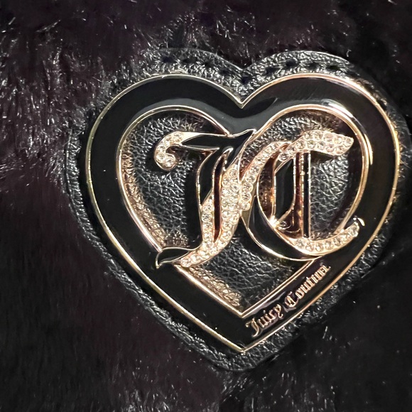 Juicy Couture NWT Black “ Let's Get Cozy” Fur Backpack Heart Pom Pom Keychain - Picture 4 of 11